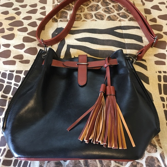 Maison de Beaute Marseille Handbags - Maison de Beaute Marseille drawstring tote
